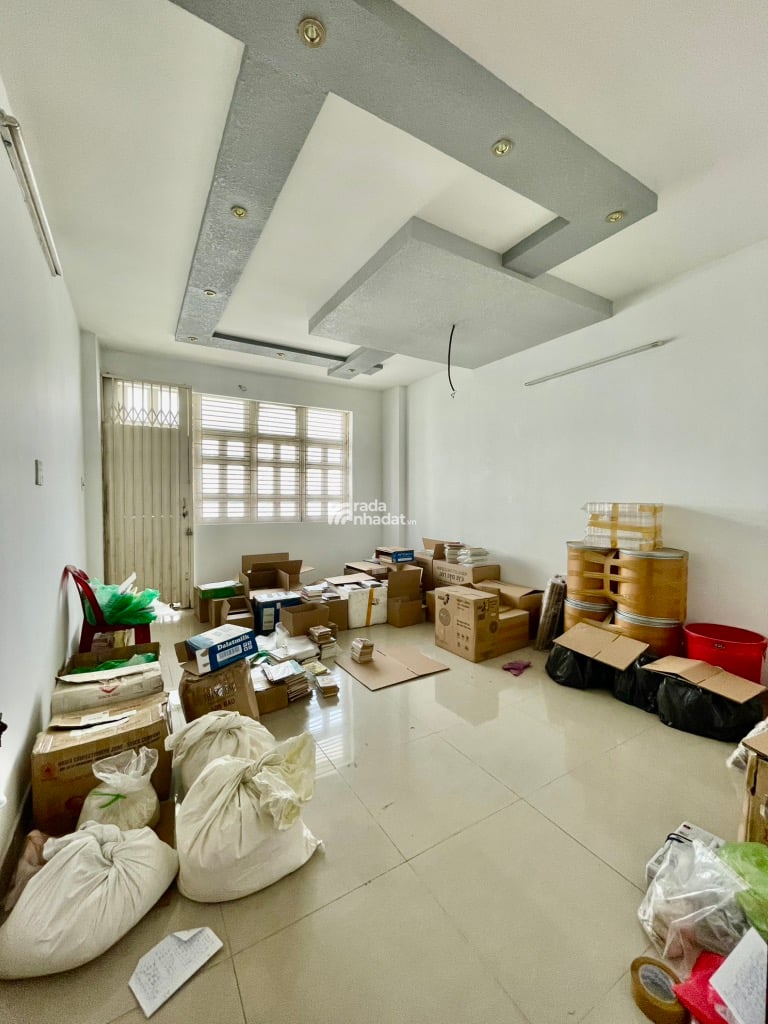 TRUNG TÂM QUẬN 10 - GẦN HẼM XE HƠI - NHÀ 5 TẦNG BTCT ĐẸP, HIỆN ĐẠI - CHO THUÊ CĂN HỘ DỊCH VỤ 