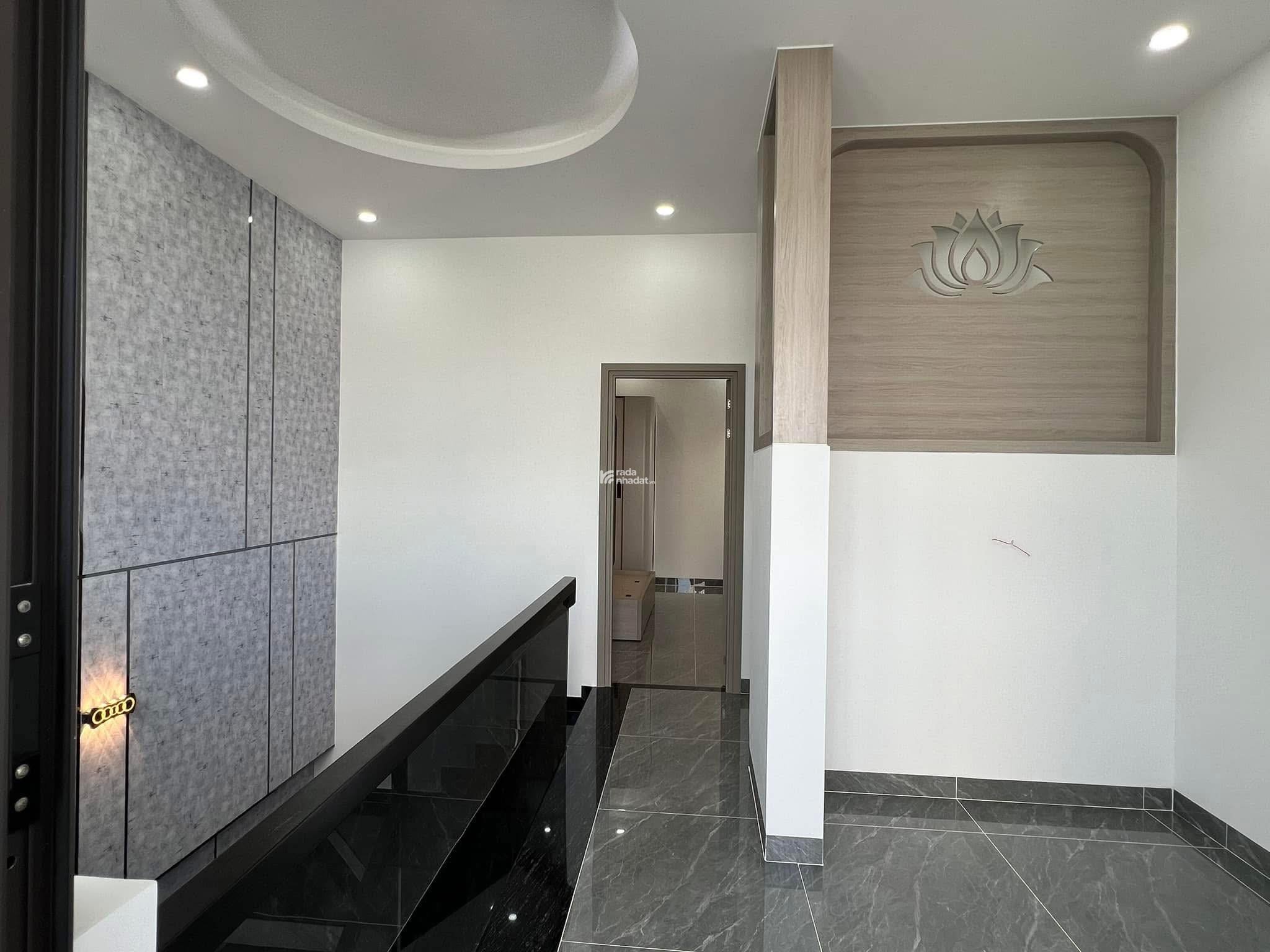 Bán Nhà Phố Hiện Đại, Trung Tâm Thủ Dầu Một, Giá Cực Tốt, Vào Ở Ngay 