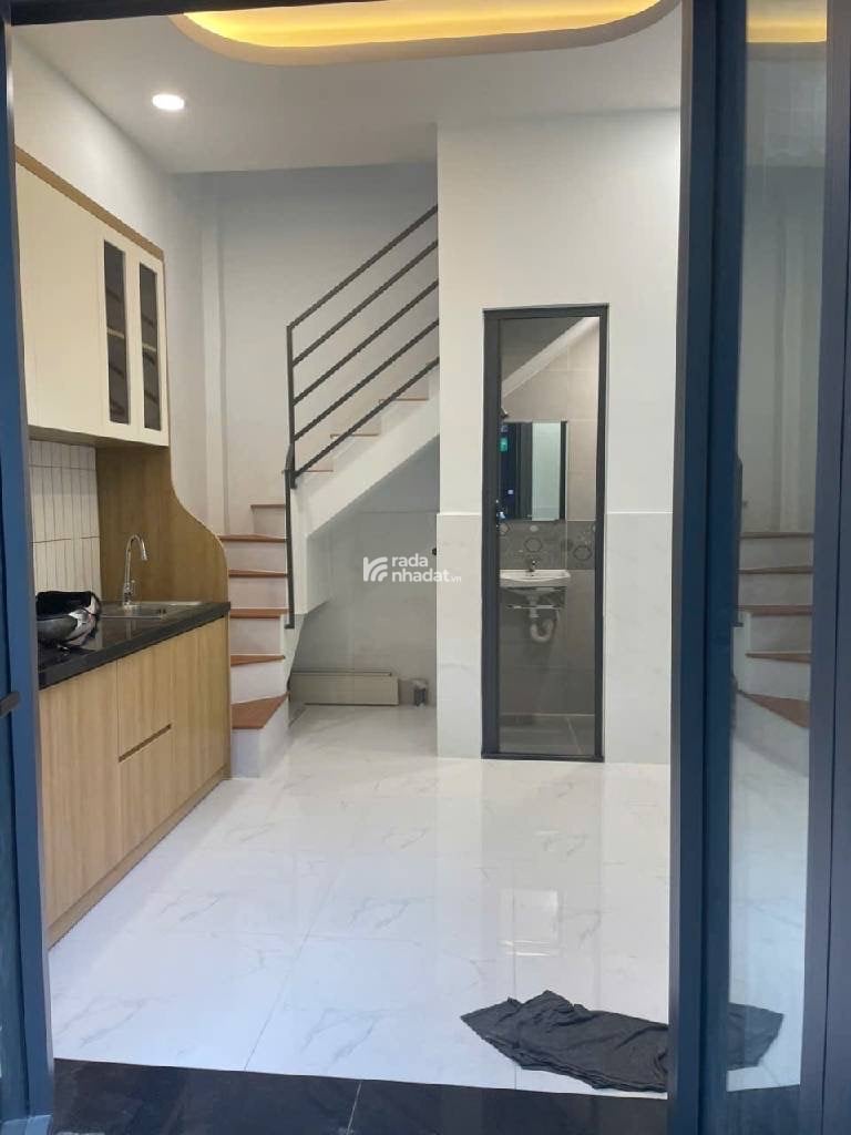 NỞ HẬU - KHÔNG LG - CHO THUÊ BÈO 10TR/TH - HẺM VIP LẠC LONG QUÂN - ĐƯỜNG 4M