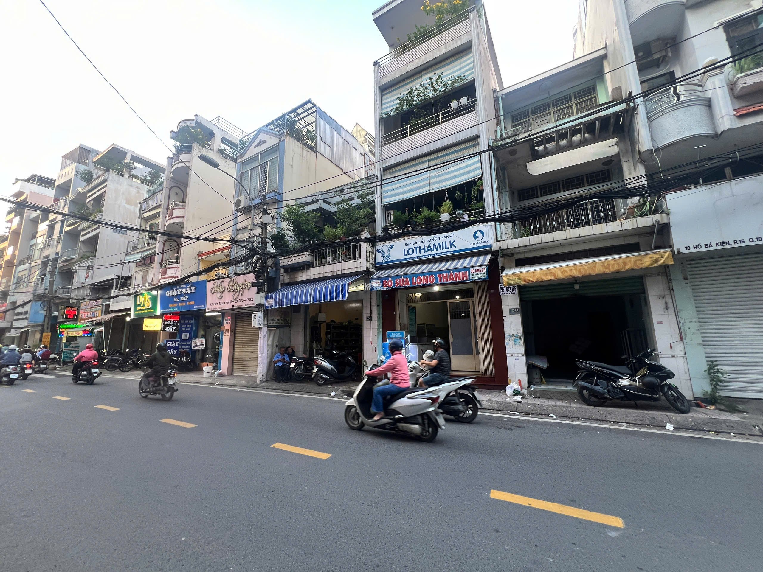 BÁN NHÀ MẶT TIỀN ĐƯỜNG KINH DOANH HỒ BÁ KIỆN - 3.3x14- 13.8 TỶ