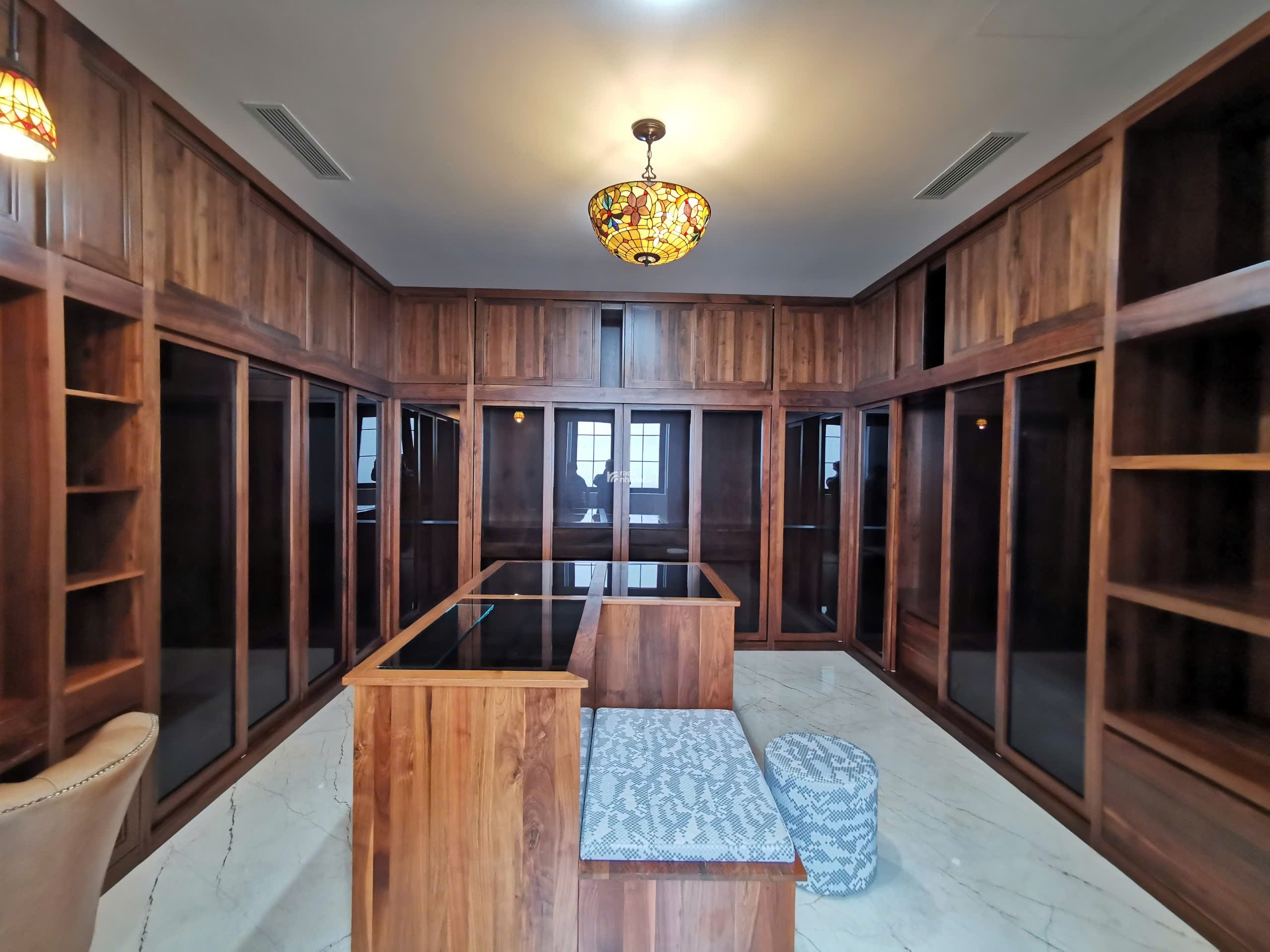 Nhà Biệt Thự MINI mặt tiền đường số Phường Tân Quy, Quận 7 Giá 28.5 tỷ