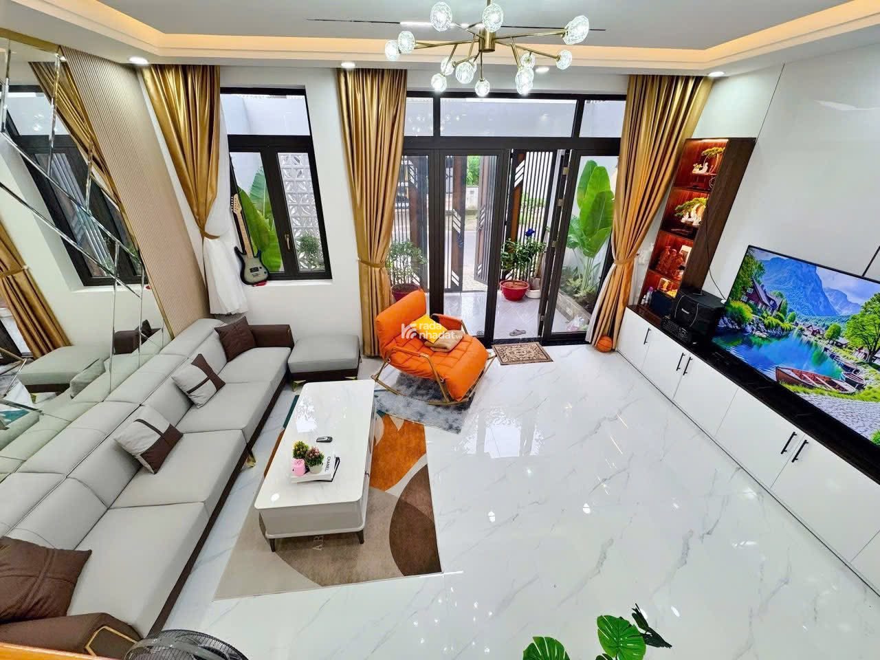 MUA NHÀ 3,6 TỶ 105M2 CỰC ĐẸP, VỊ TRÍ ĐẮC ĐỊA, DC TRI THỨC CAO, AN NINH