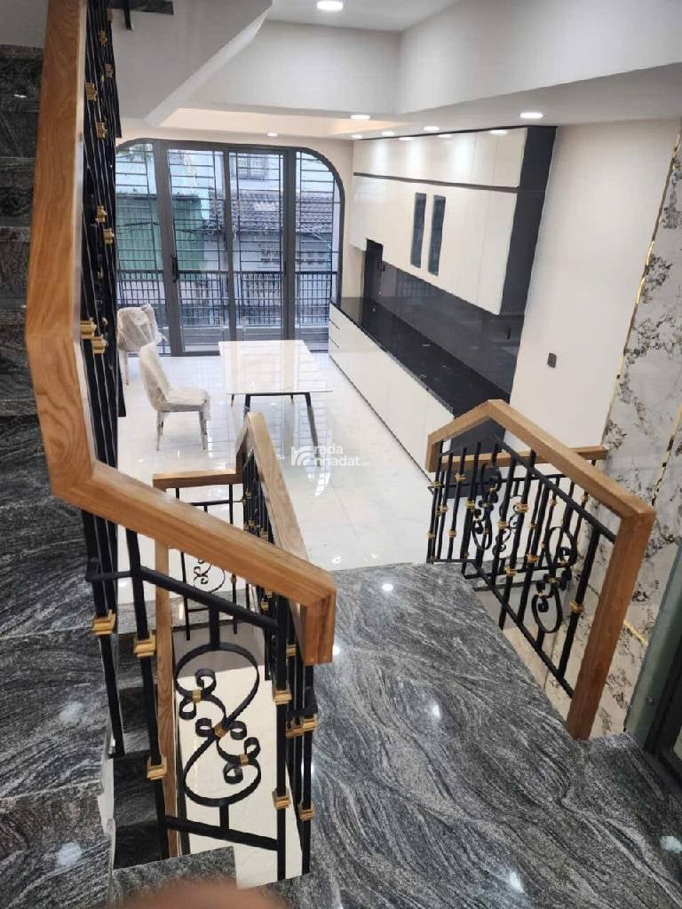 CHỈ NHỈNH 9 TỶ CÓ NHÀ MỚI TINH 5 TẦNG THANG MÁY NGAY KHU BÌNH PHÚ - 4,1X13,5M (NỞ HẬU 4,6M)