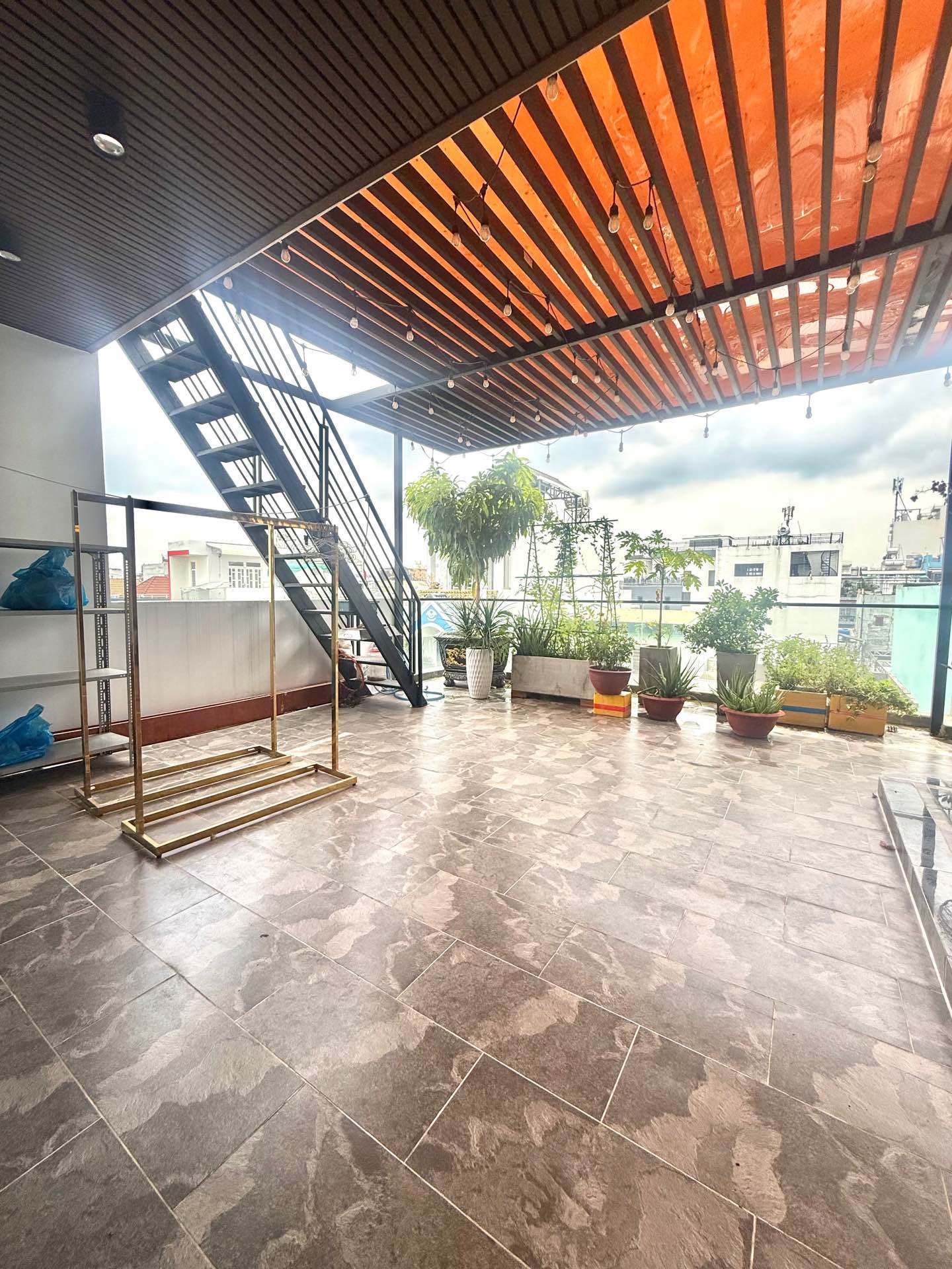 Biệt thự đường Thoại Ngọc Hầu, 145m2, 8x18.5, 4 tầng thang máy, Sang trọng, 27.5 tỷ