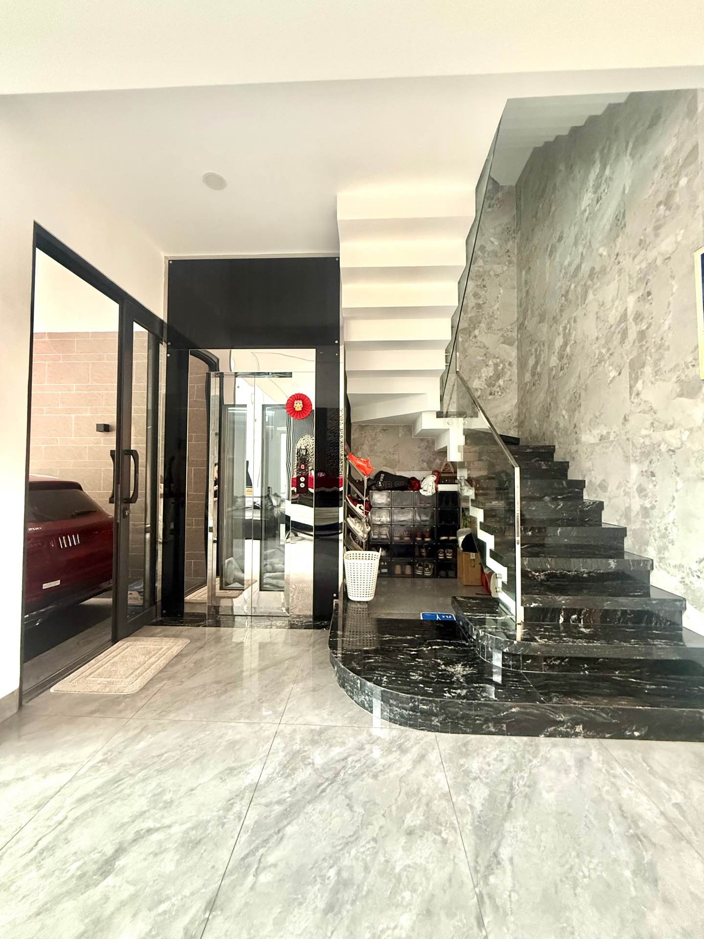 Biệt thự đường Thoại Ngọc Hầu, 145m2, 8x18.5, 4 tầng thang máy, Sang trọng, 27.5 tỷ