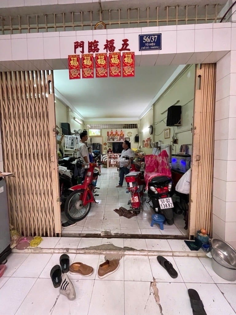 NHÀ 1/ SÁT MẶT TIỀN, HẺM XE HƠI GẦN ĐẦM SEN