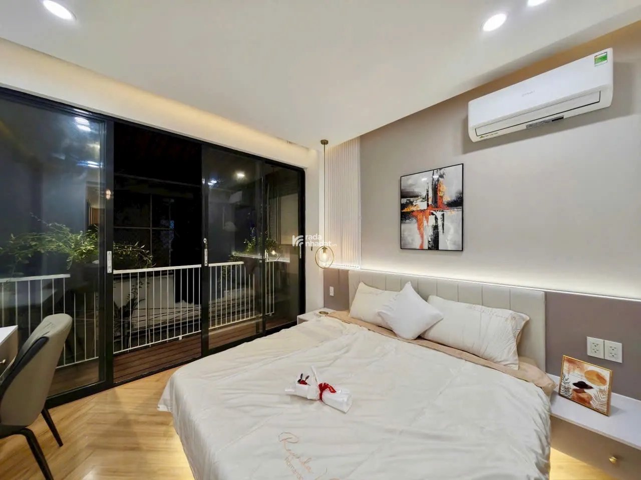 PHAN XÍCH LONG - P2 - PHÚ NHUẬN 