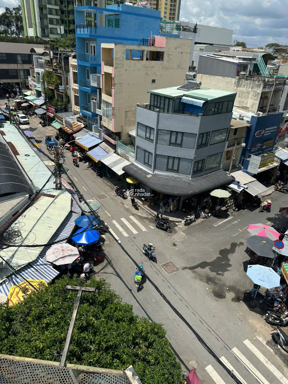 BÁN NHÀ XE HƠI ĐẬU NGAY NHÀ ĐƯỜNG HỒNG BÀNG-4X17m-68M2-ĐÔNG NAM-11 TỶ TL