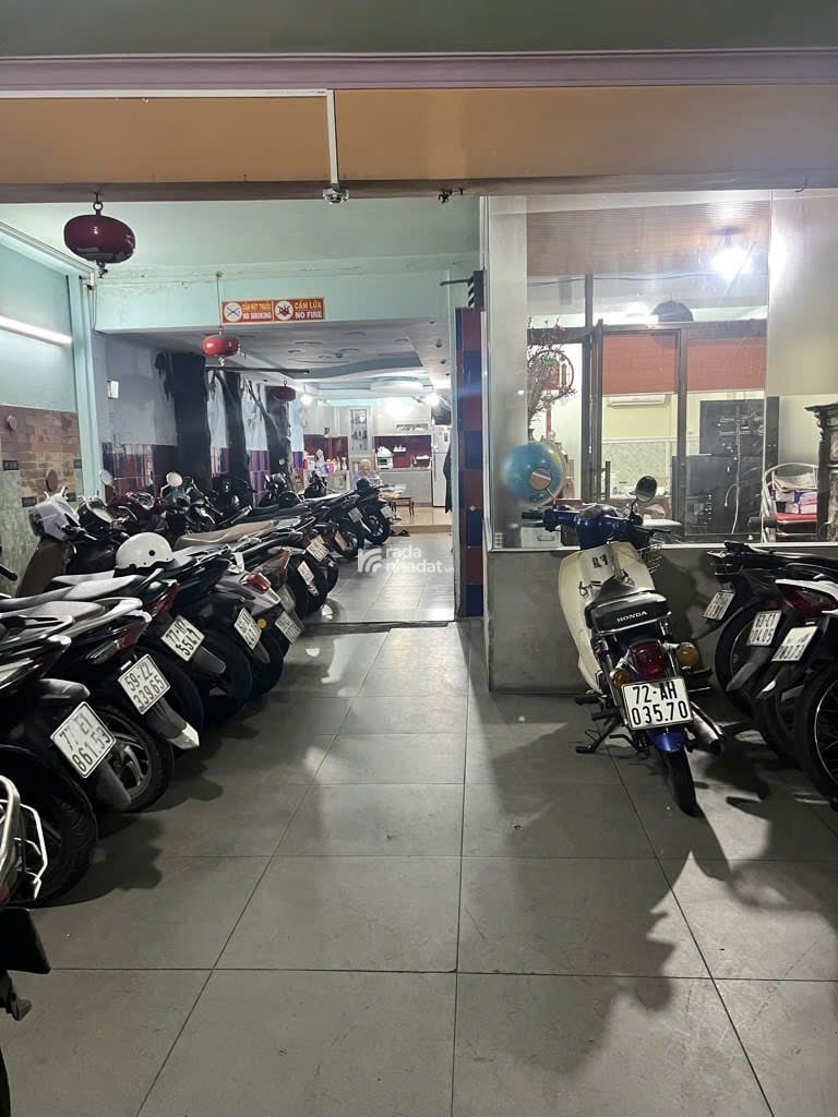 MẶT TIỀN ĐƯỜNG TÔN ĐẢN KHU SẦM UẤT QUẬN 4 - P15. DT 266m2 - ĐANG CHO THUÊ ỔN ĐỊNH 100tr/ THÁNG 