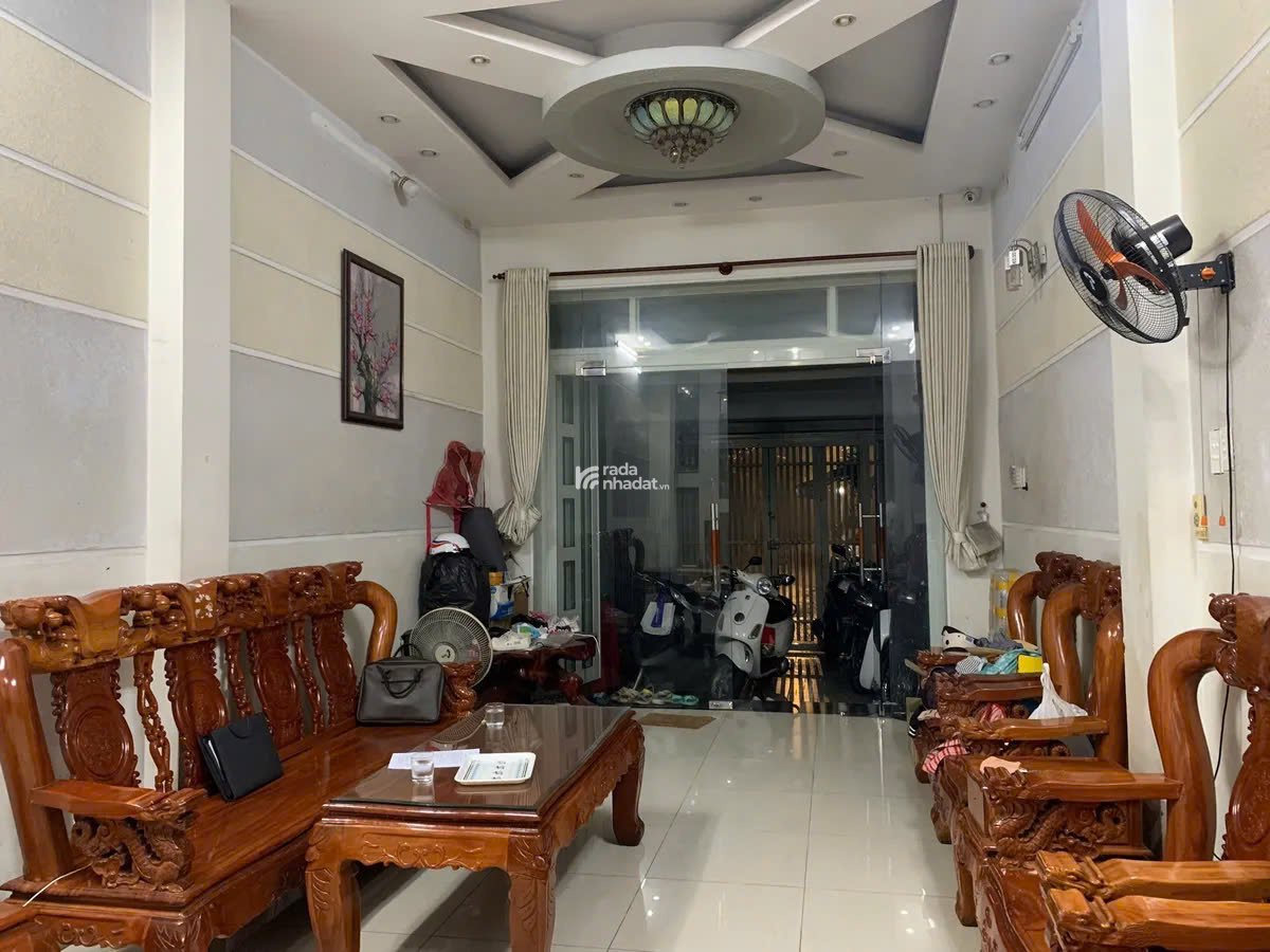 Mặt tiền Đặng Minh Trứ, khu Bàu Cát, 5 tầng, 83m2, KD tốt, chỉ 9.5 tỷ TL