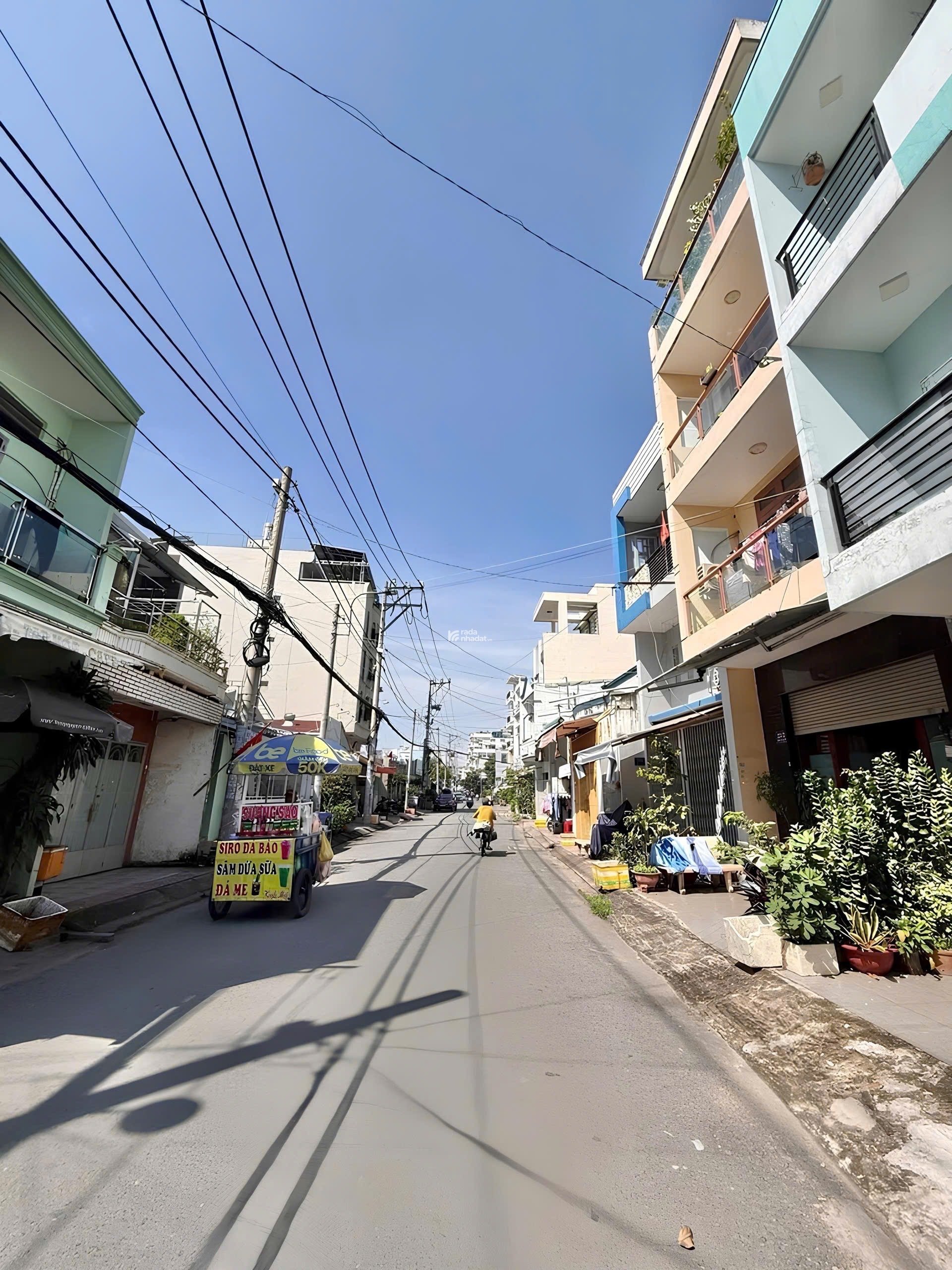 Đường Xe Hơi 5m - Nhà Đúc 4 Tầng, Ngay Lê Trọng Tấn - chỉ 5,x ty