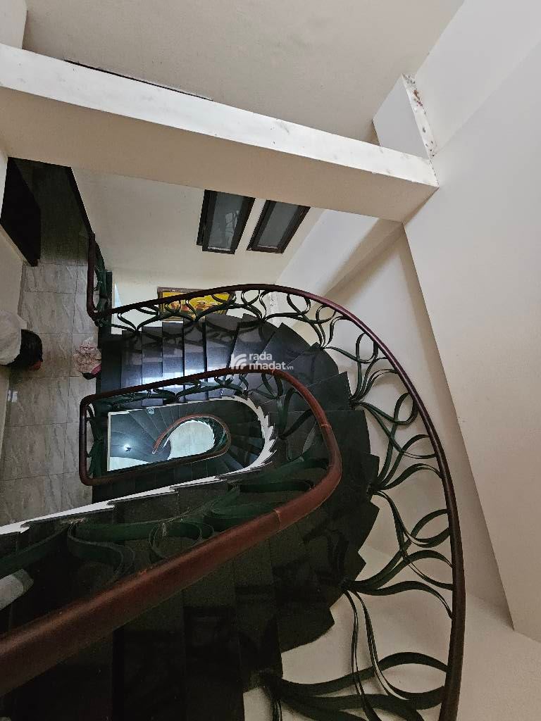 HẺM XE HƠI PHỔ QUANG, TÂN BÌNH, 72M2 CÓ KẾT CẤU DỄ CẢI TẠO. GIẢM 750TR CHỈ 12.4T