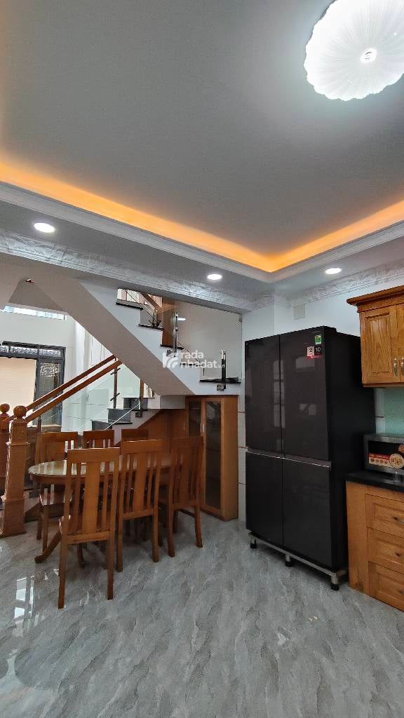 CHỦ. NGỘP BÁN GẤP NHÀ BÌNH TÂN GIÁP TÂN PHÚ (4*15)  4 TẦNG CHỈ 6 TỶ 3