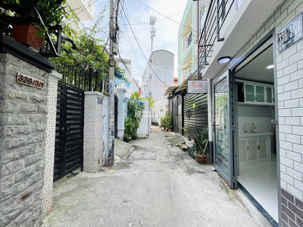 SÁT HẺM XE HƠI NƠ TRANG LONG, BÌNH THẠNH, GIÁ RẺ Ở NGAY. GIẢM 650TR CHỈ 2T 