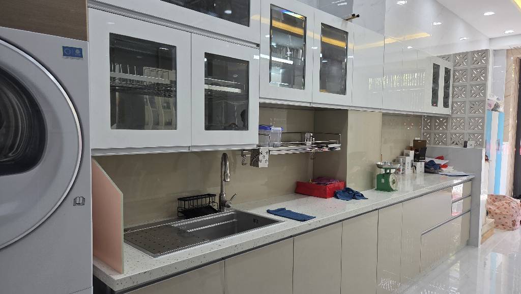 NHÀ 4 TẦNG MỚI ĐẸP -  HẺM 6M THÔNG - FULL NỘI THẤT CAO CẤP - GIÁP QUẬN 10 - GẦN THỂ THAO PHÚ THỌ