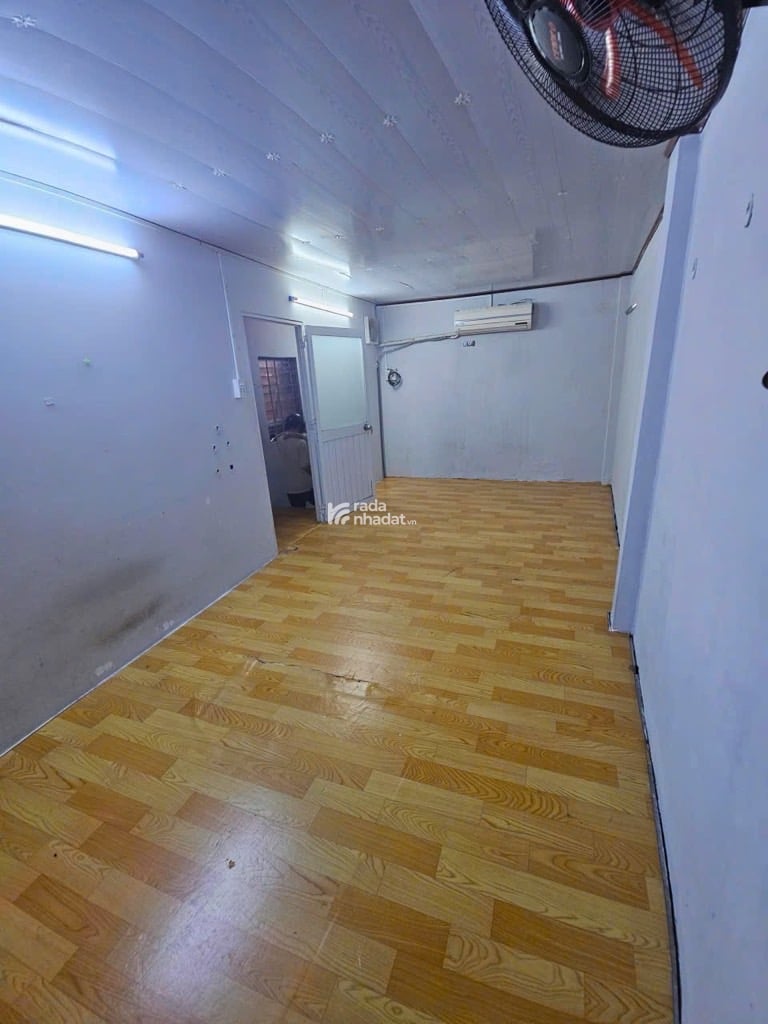 (QUẬN 8 )NHÀ 3 PHÒNG NGỦ HẺM ÂU DƯƠNG LÂN, P. 3, GẦN CẦU CHỮ Y, 55M2, NGANG 4,2M,SHR, 6,9T