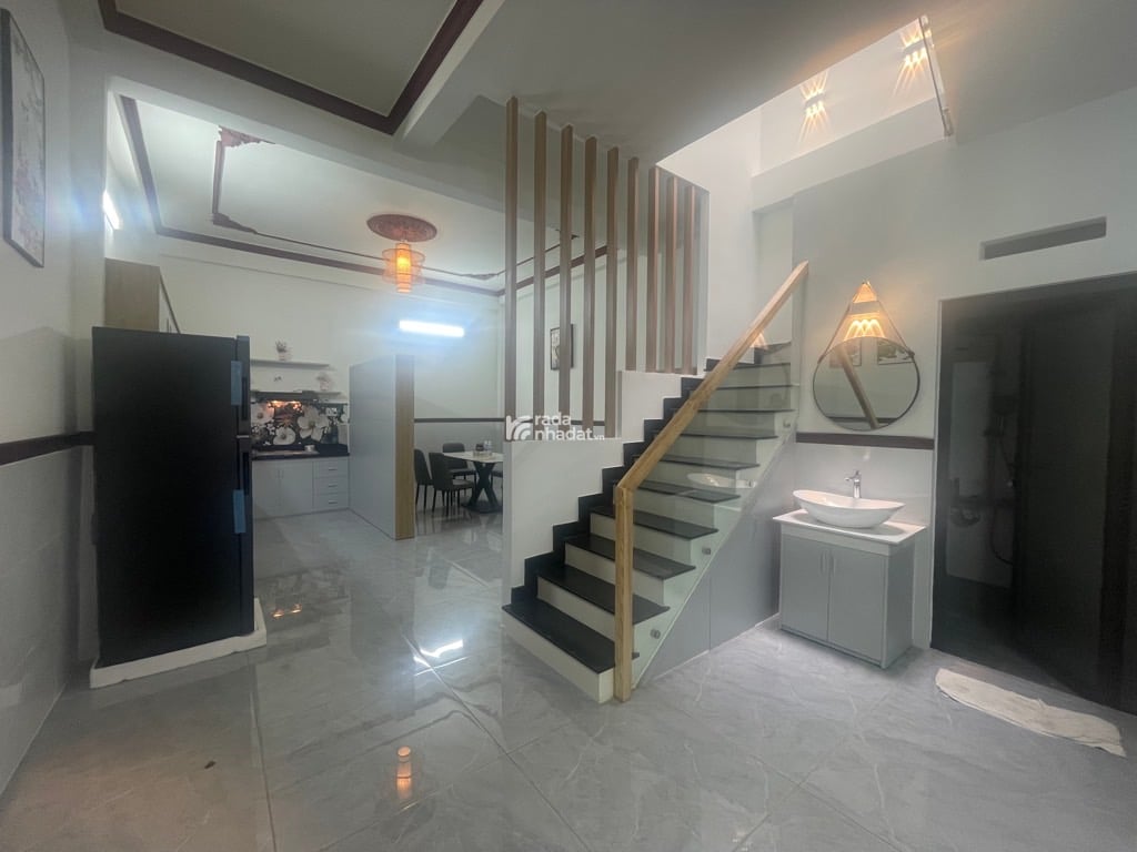 GẦN ĐẦM SEN-HẺM XE HƠI THÔNG -LÝ THÁNH TÔNG - TÂN PHÚ-DT: 5.2*15.5M- 7 TỶ 650