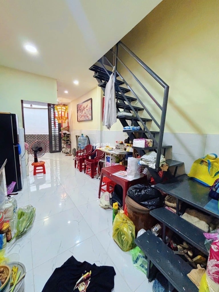 NHÀ ĐẸP ĐƯỜNG BÌNH TRỊ ĐÔNG- 3 TẦNG LẦU- GIÁ CHỈ HƠN 3 TỶ 