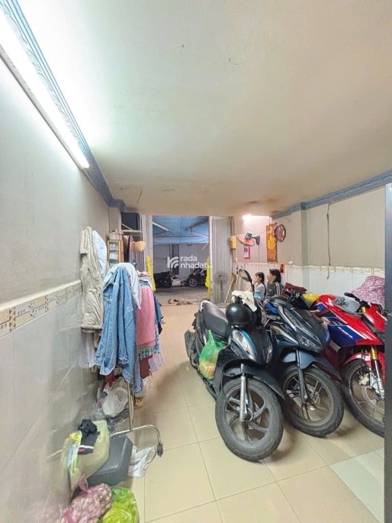 NHÀ ĐẸP ĐƯỜNG BÌNH TRỊ ĐÔNG- 3 TẦNG LẦU- GIÁ CHỈ HƠN 3 TỶ 