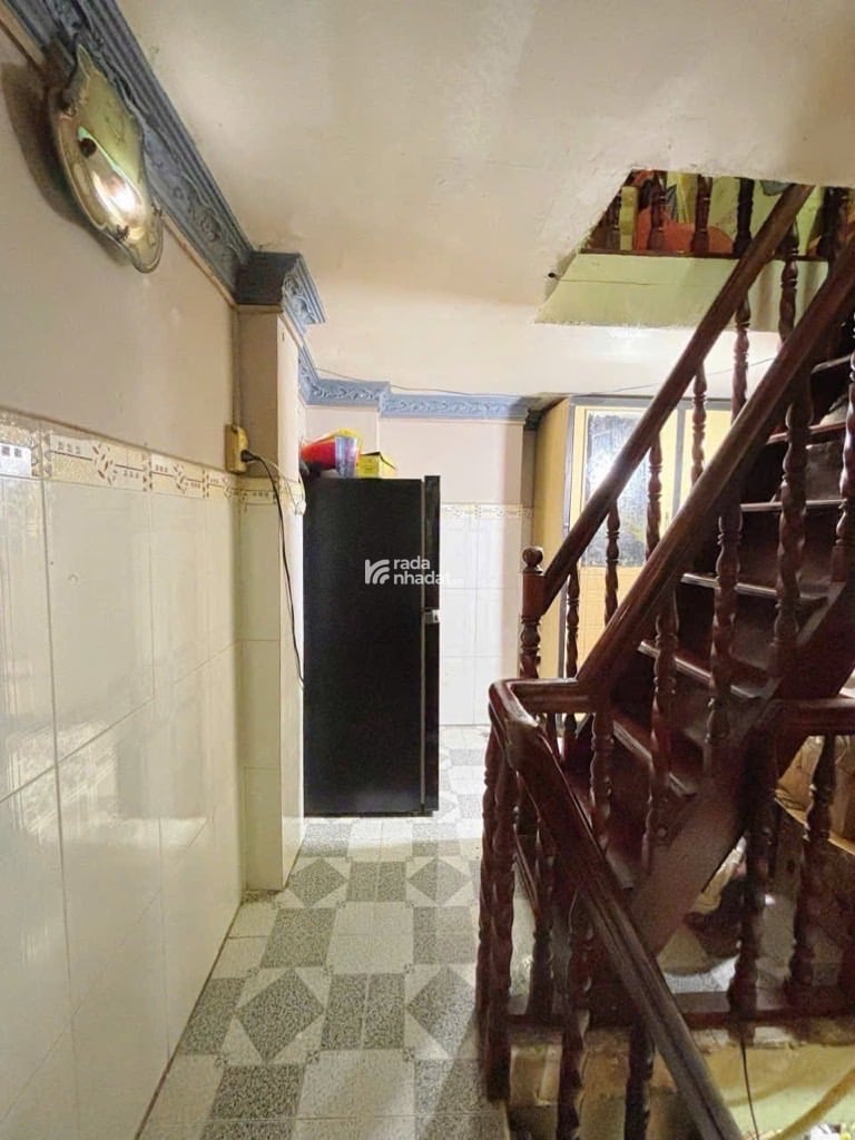 NHÀ ĐẸP ĐƯỜNG BÌNH TRỊ ĐÔNG- 3 TẦNG LẦU- GIÁ CHỈ HƠN 3 TỶ 
