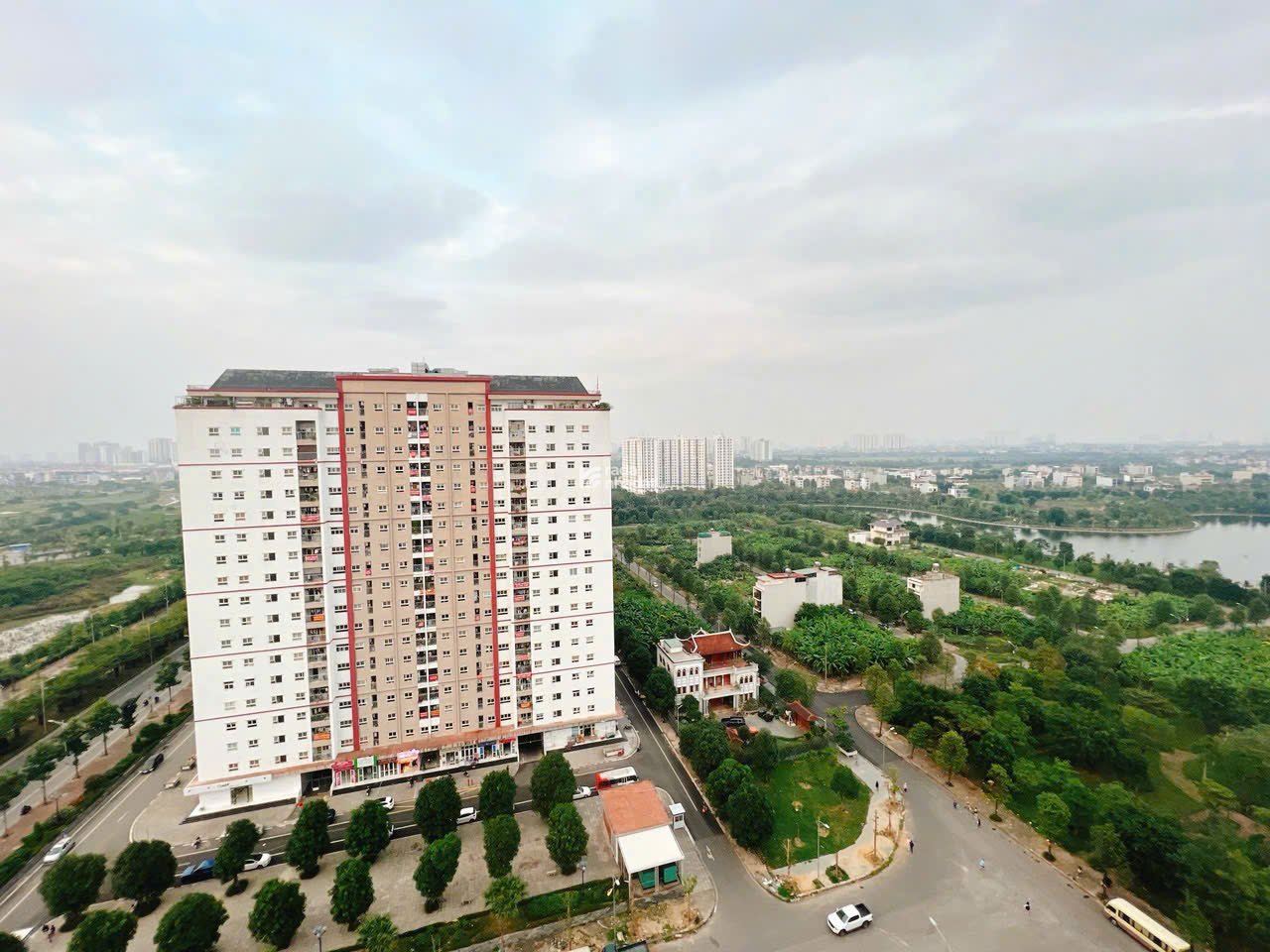 Cần bán nhanh căn hộ 68m tầng 17, view thoáng, full nội thất tại HH03F – KĐT Thanh Hà Cienco 5