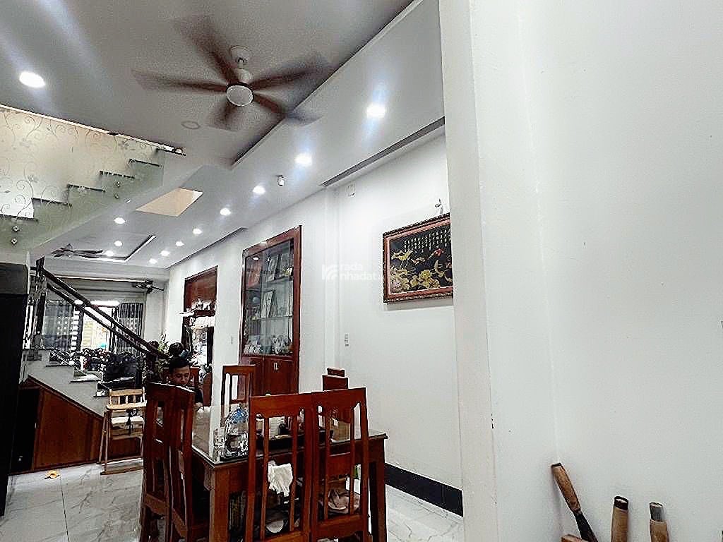 Bán nhà gần lê trọng tấn  A EON tân phú 