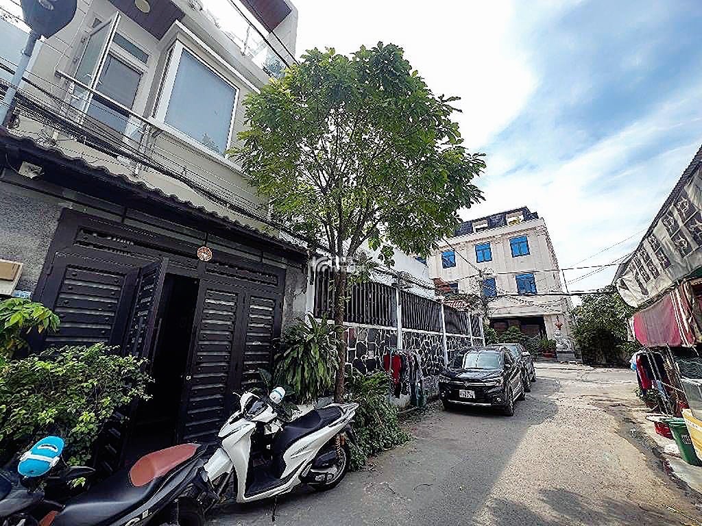 Bán nhà gần lê trọng tấn  A EON tân phú 