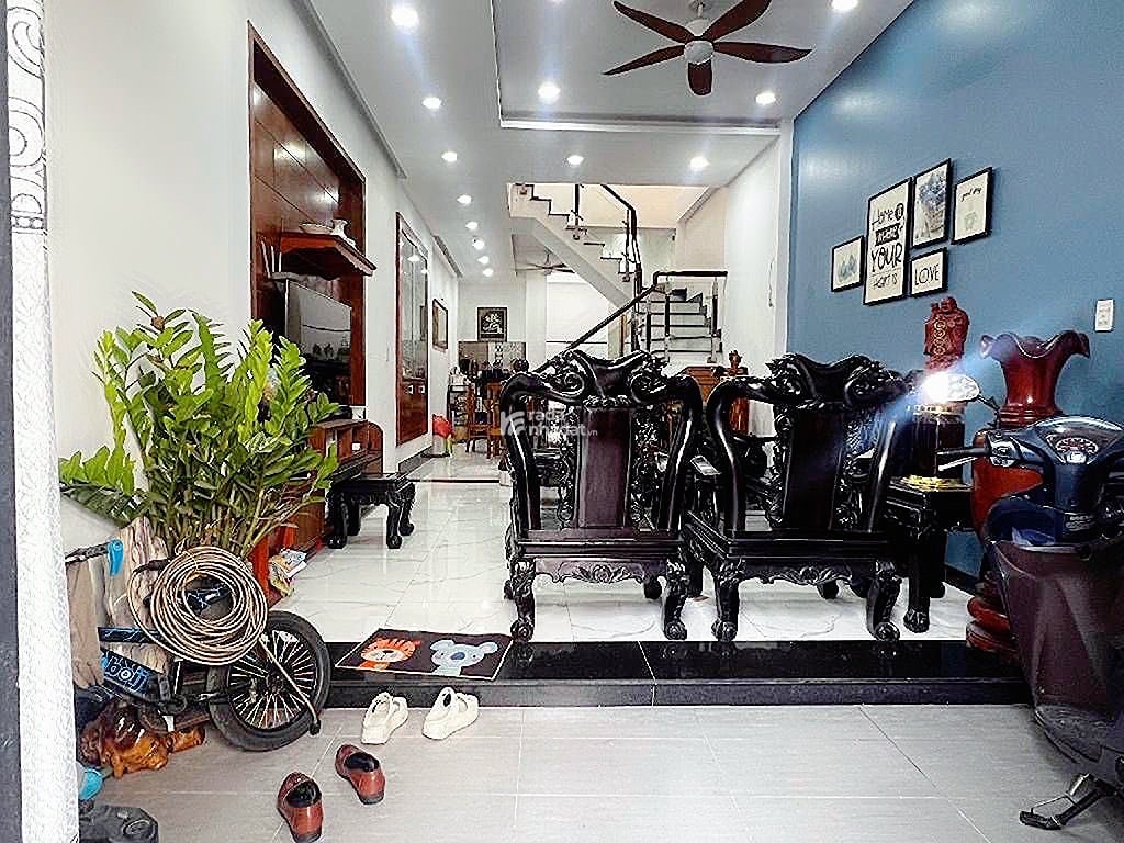 Bán nhà gần lê trọng tấn  A EON tân phú 