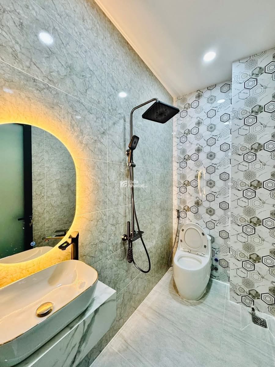 Bán nhà đẹp, full nội thất cơ bản ở Đường số 28, P8, Q. Gò Vấp. Giá 4tỷ640, 58m2, SHR