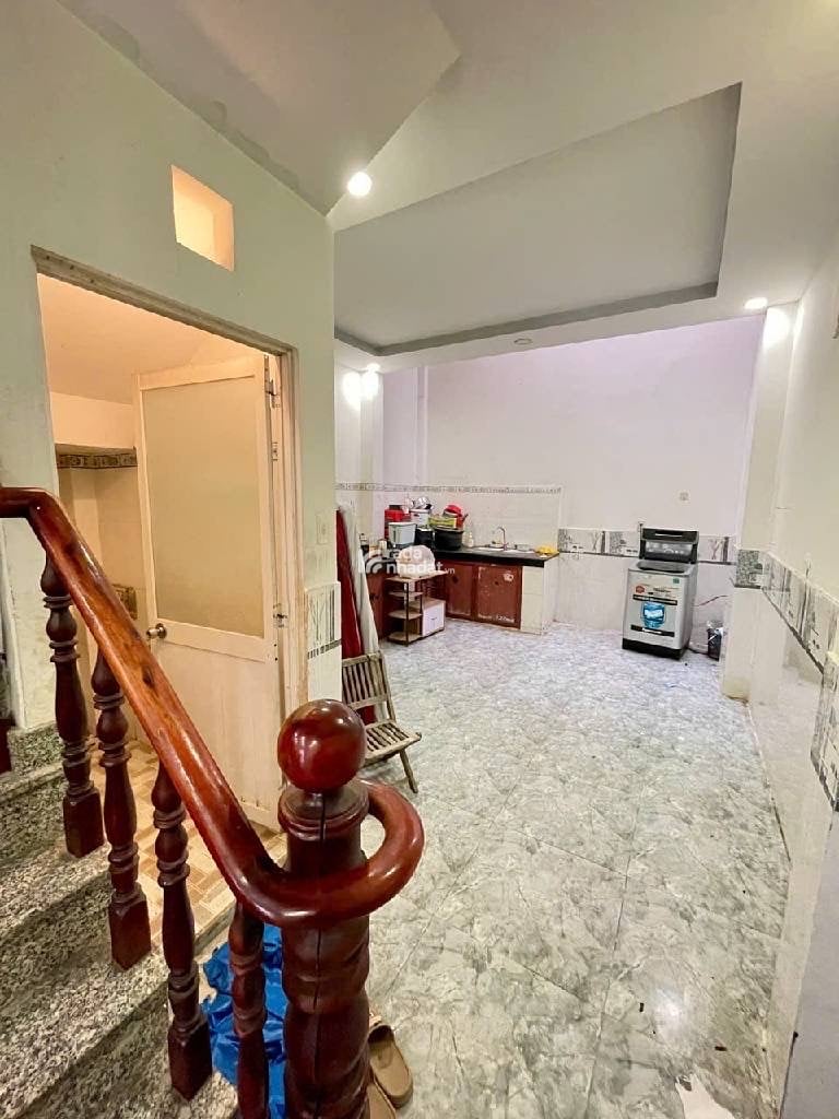 Nhà đẹp BTCT 3 tầng, HXH né nhau, ngay siêu thị AEON Tân Phú