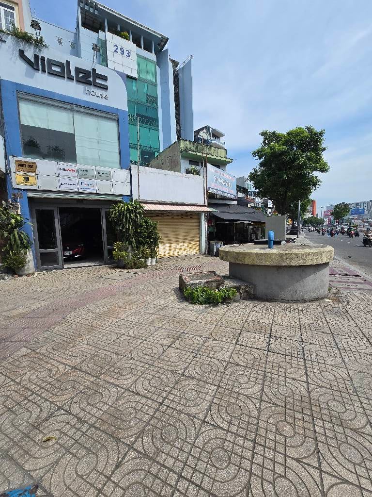 NGAY LANDMARK 81, MTKD ĐIỆN BIÊN PHỦ, BÌNH THẠNH, 90M2 Ở NGAY. GIẢM 650TR CHỈ 15.5T