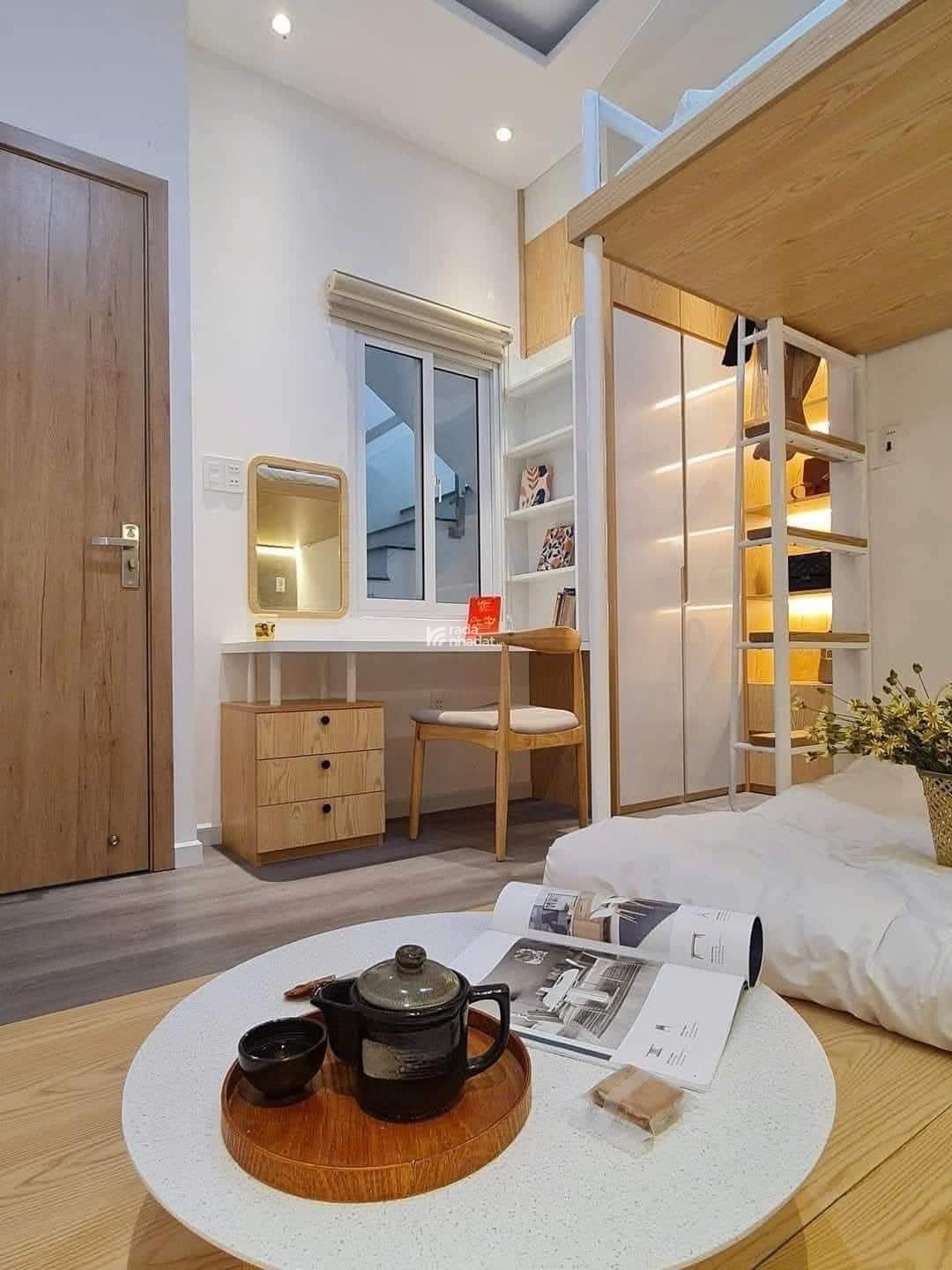Bán nhà đẹp , hiện đại 4 tầng đối diện nhà hát Hòa Bình Quận 10 
