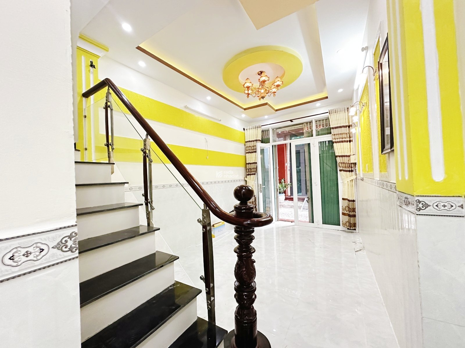 Giá Hơn 4T xíu, 3 tầng đúc  (3.9x11, DTSD 109m2) Hẻm 4m ở ngay, sổ riêng