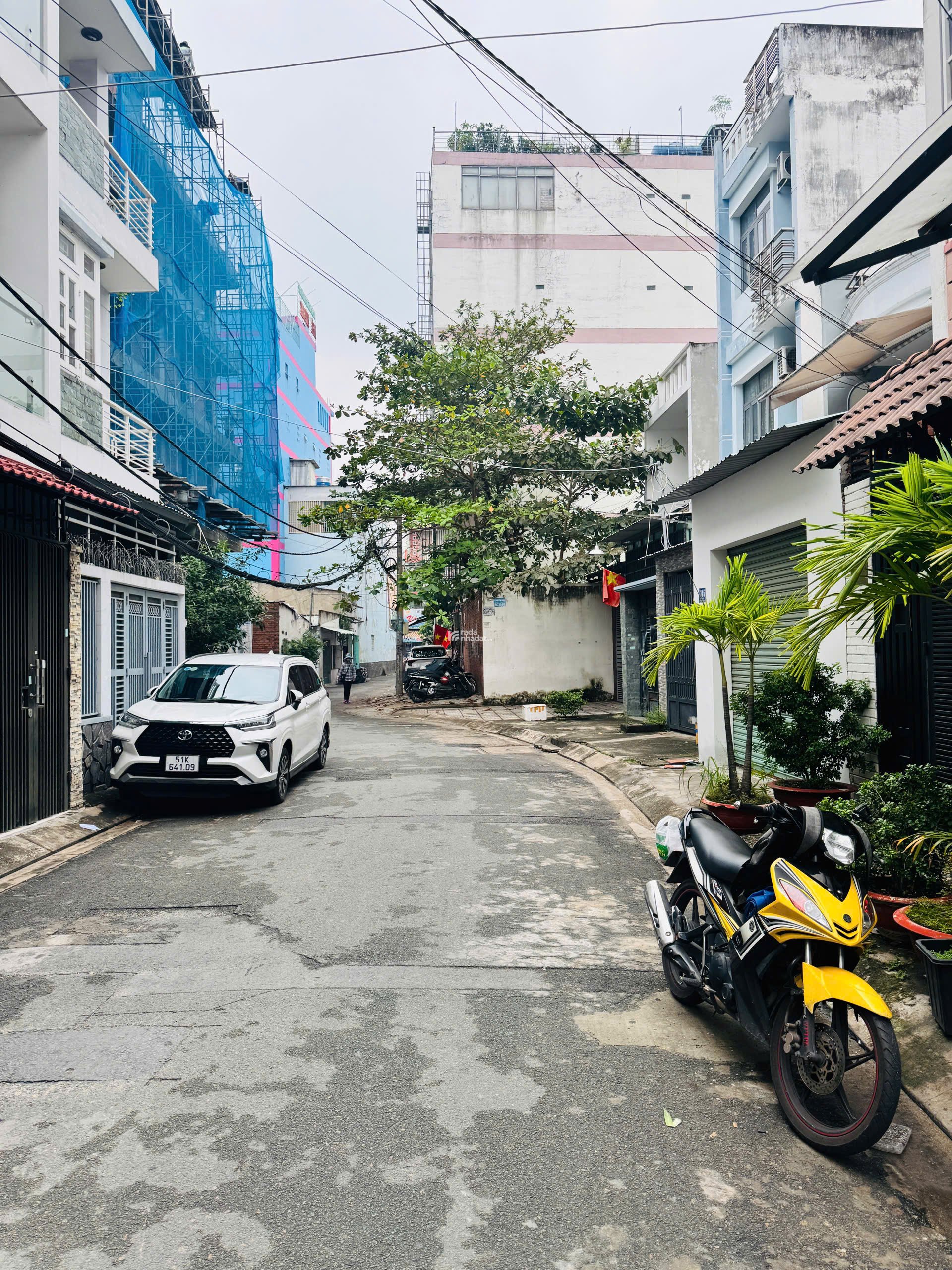 BÁN NHÀ HẺM 8M THÔNG VƯỜN LÀI, QUẬN TÂN PHÚ, DT 5 X 11M, NHÀ 2 LẦU, GIÁ 8 TỶ TL