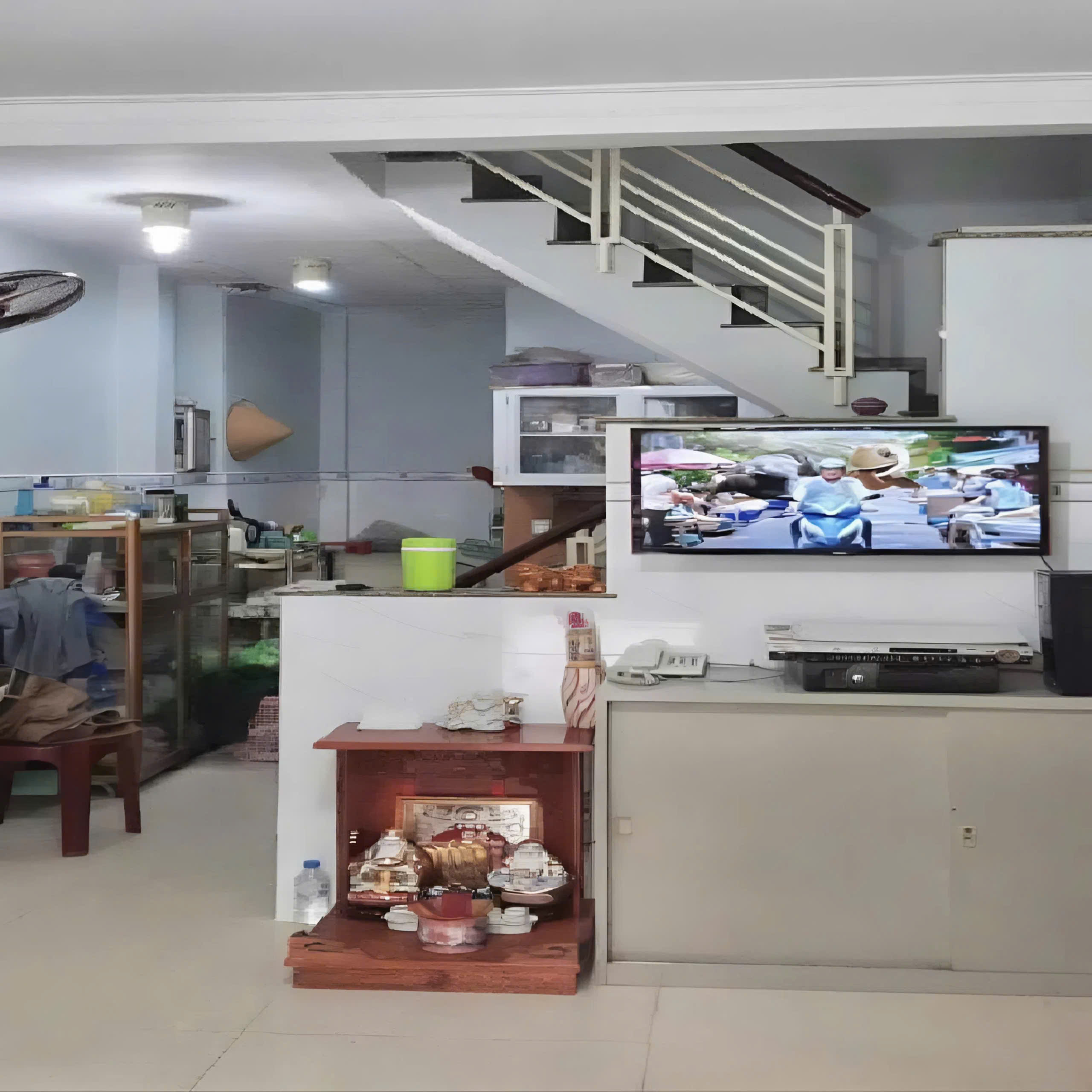 Bán nhà QUẬN 10 - hẻm 5 mét Cách Mạng Tháng Tám - 3 x 9 m - 3.95 tỷ