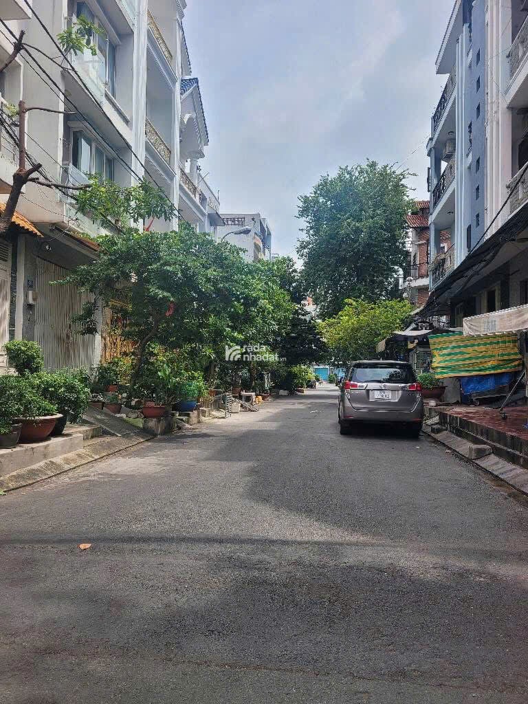 Cần bán gấp nhà 2 mặt tiền đường Số, Khu dân cư Bình Phú, Phường 10, Quận 6 - Giá chỉ 7.3 tỷ