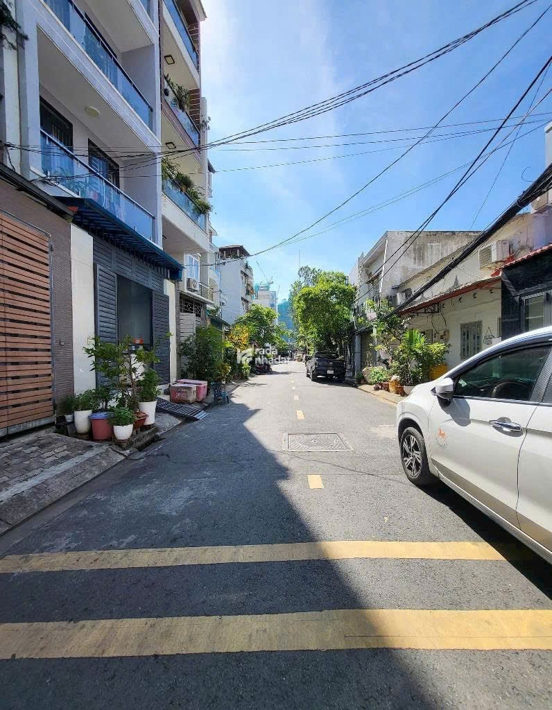 QUẬN 7-NGUYỄN THỊ THẬP HẺM ÔTO 6M KHU DÂN TRÍ CAO NHÀ ĐẸP 3 LẦU NHỈNH 8 TỈ CÓN TL