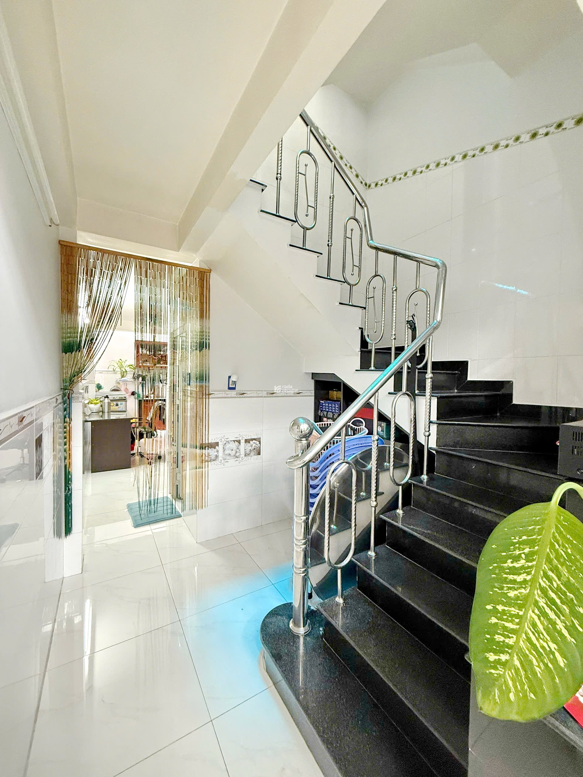 Bán nhà 2 lầu gần hẻm xe tải đường Nguyễn Duy P.10 Quận 8