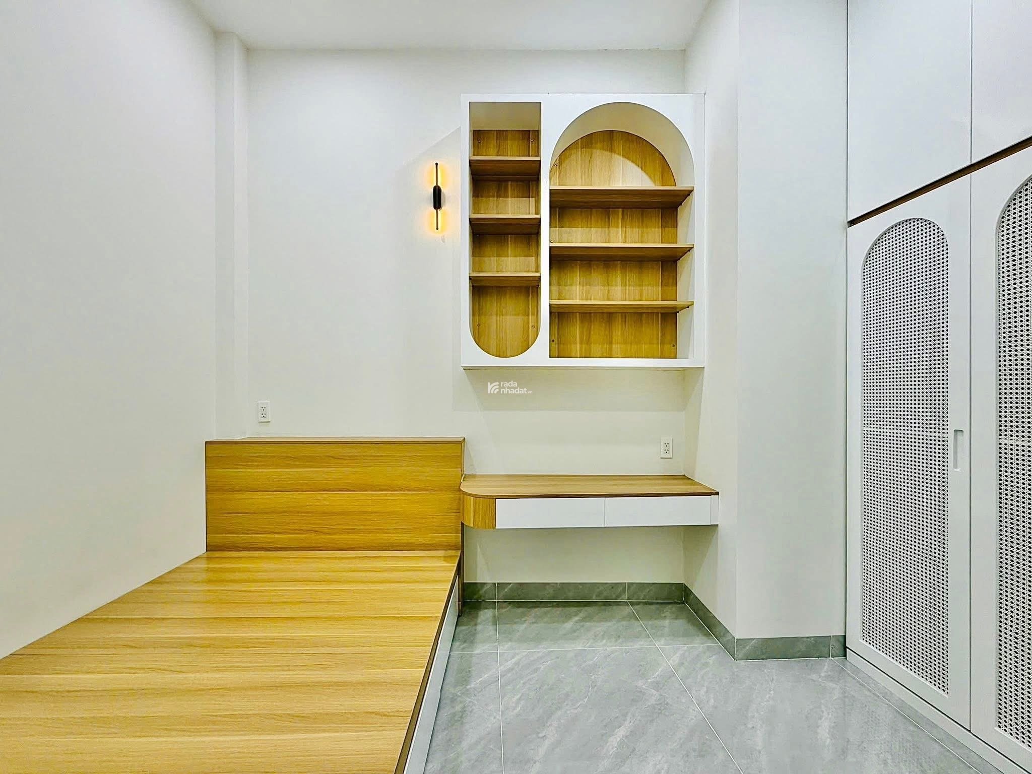 Hiếm có khó tìm 3 lầu hoàn công đủ 3tỷ150, 42m2 Nguyễn Thượng Hiền, P5, Bình Thạnh, Sổ Hồng Riêng