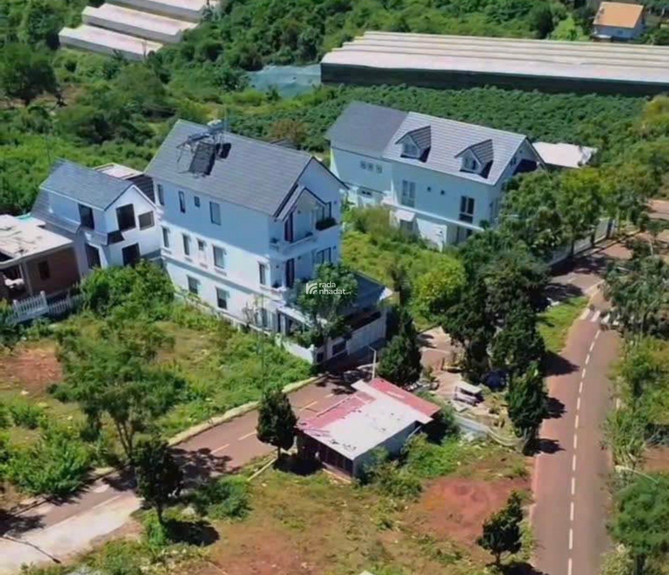  BÁN BIỆT THỰ 3 TẦNG  6 PHÒNG NGỦ THỔ CƯ  PHƯỜNG LĂNG BIANG, ĐÀ LẠT  GIÁ 15 TỶ