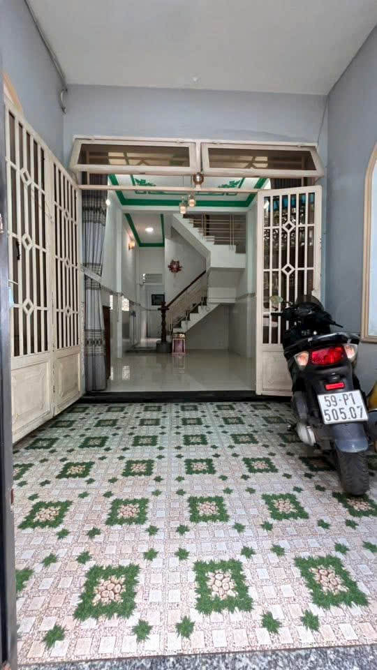 Siêu phẩm 7tỷ 580 nhà 84m2 đường Nguyễn Văn Đậu, P11, Bình Thạnh. Xây 2 tầng, hẻm 6m, sổ sẵn