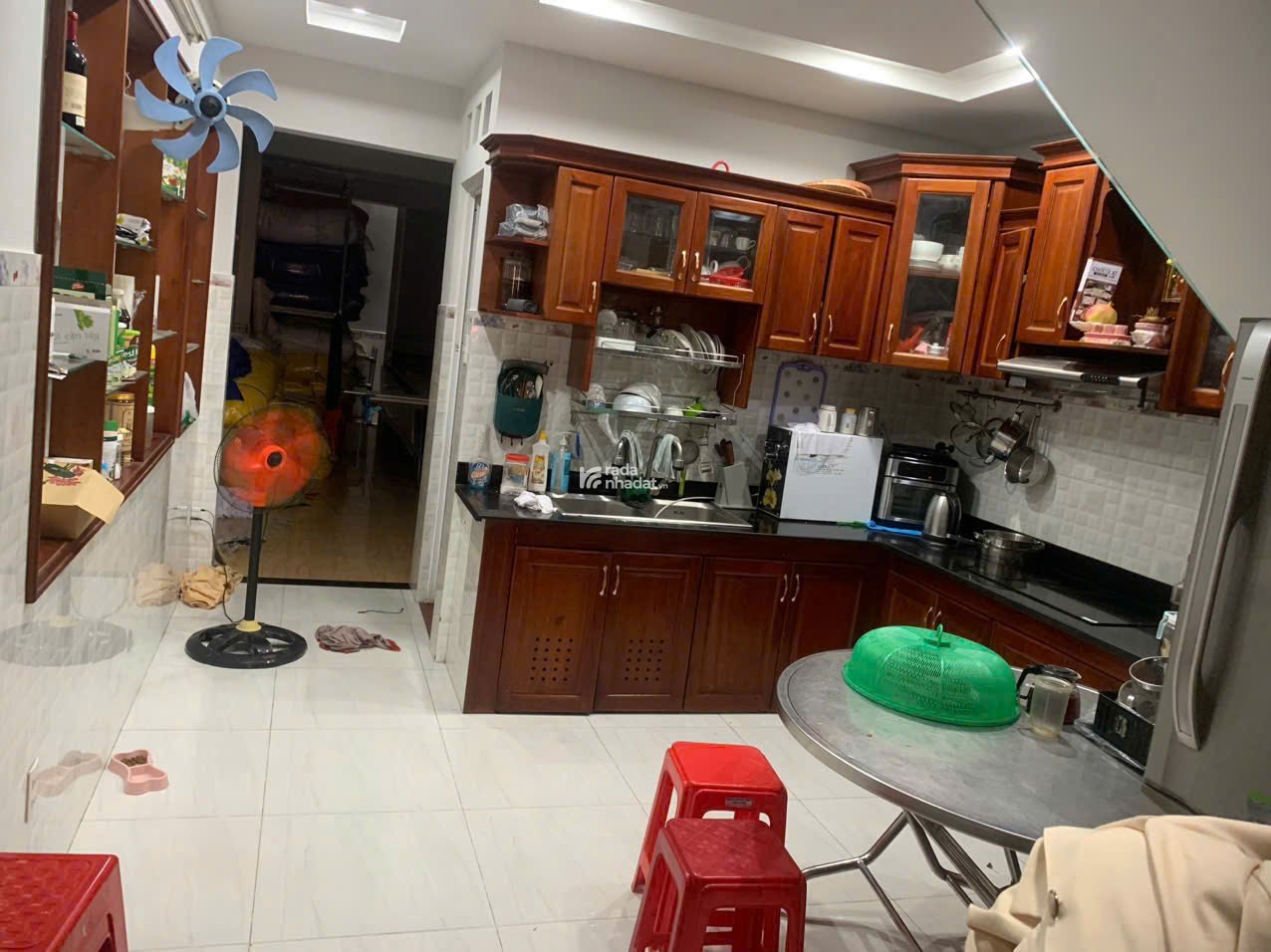 Hẻm 10m gần Chợ Tân Hương, 80m2, 3 tầng, 5PN, Chỉ 10.8 tỷ TL