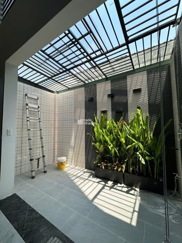 NHÀ MỚI XÂY 5 LẦU  ĐƯỜNG TRẦN THỊ CỜ GIAO NGUYỄN THỊ KIÊU -P THỚI AN-QUẬN 12