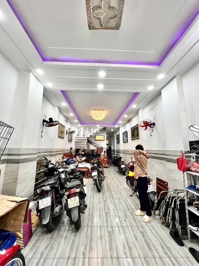 Bán nhà gần văn cao bình long  tân phú