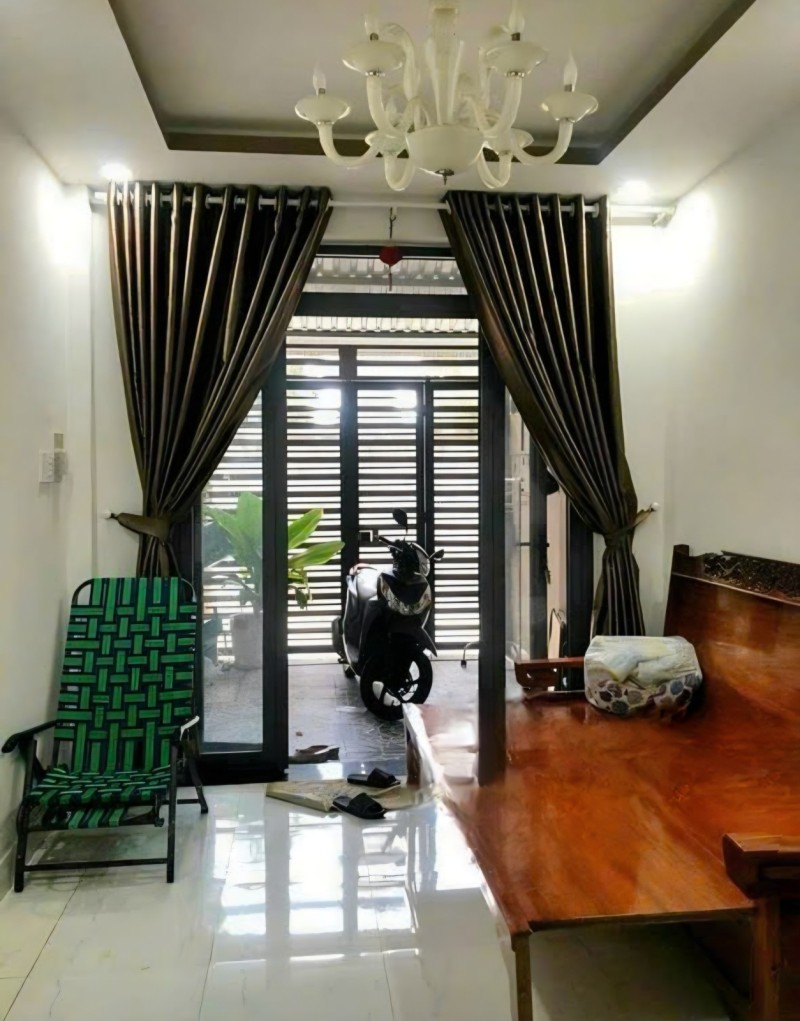 Giá Chỉ 4.8 Tỷ! Nhà HXH Cát Lái Q2 -2 Tầng - Sổ Riêng - Có Dòng Tiền