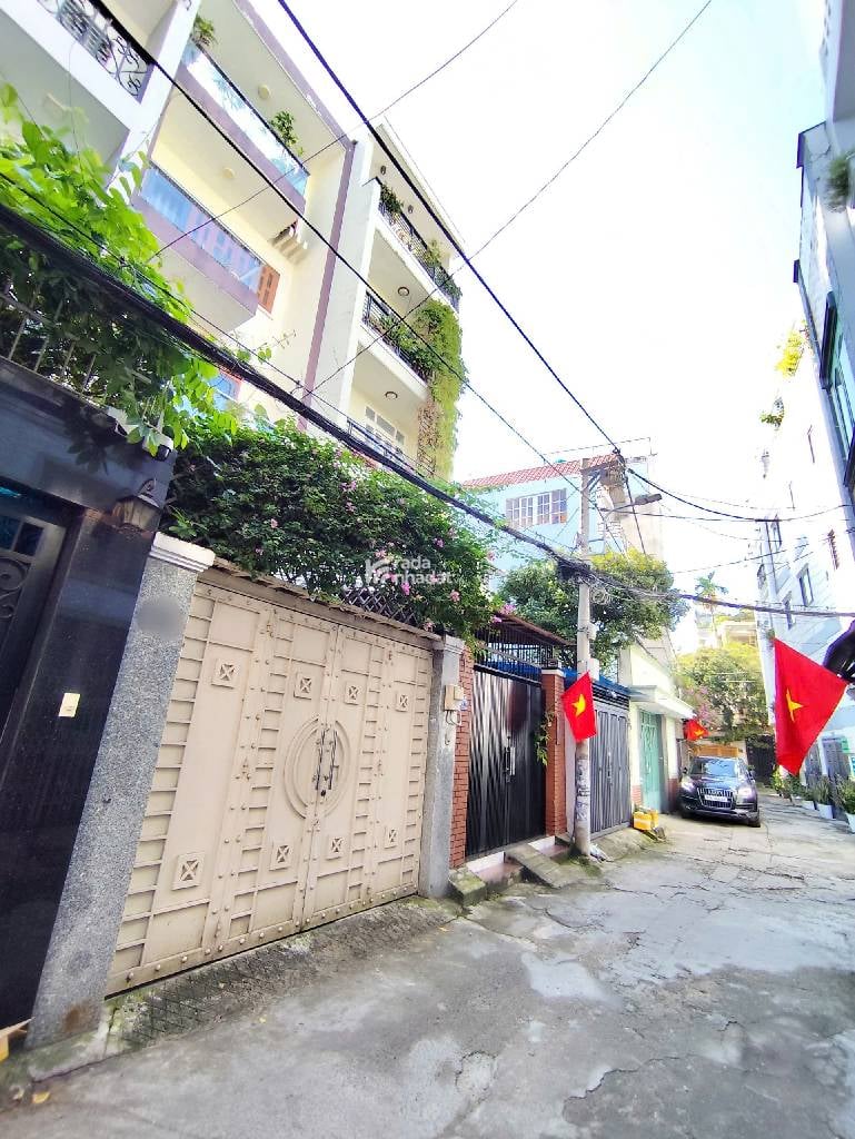 HẺM XE HƠI SÁT VÁCH. HOÀNG HOA THÁM, BÌNH THẠNH, 3 TẦNG Ở NGAY. GIẢM 550TR CHỈ 9.7T TL 