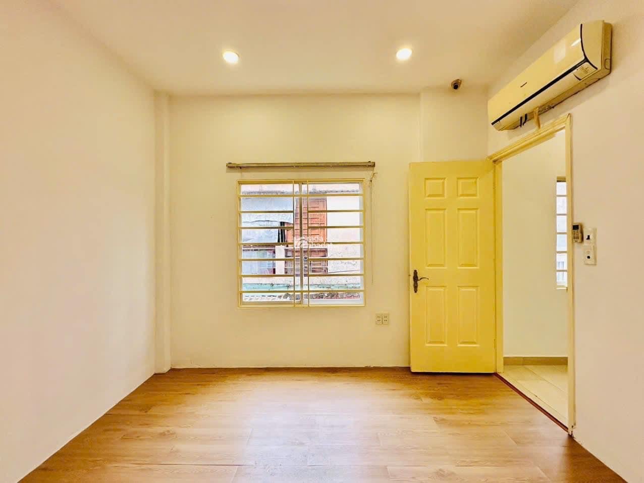 Nhà giá rẻ 48m2 Thép Mới, P12, Tân Bình, hẻm lớn, sổ sẵn, XDTD