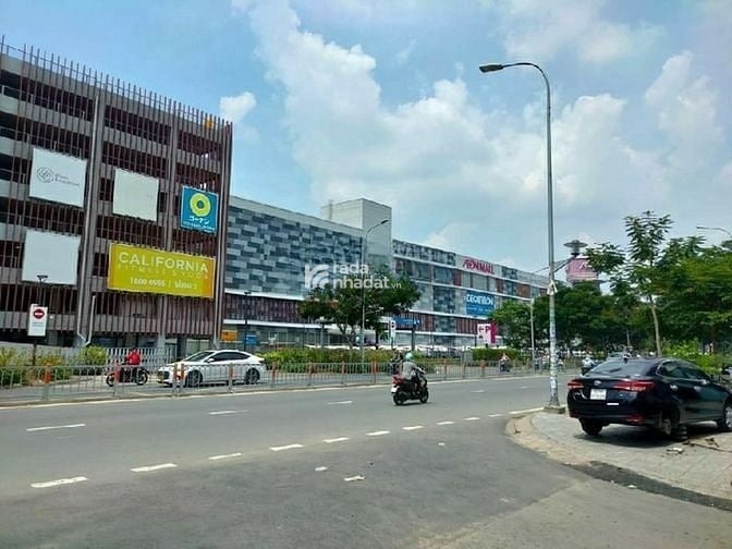 Nhà 5tầng Bờ Bao Tân Thắng, Sơn Kỳ, Tân Phú, 60m2, xe hơi tránh, 9.8tỷ