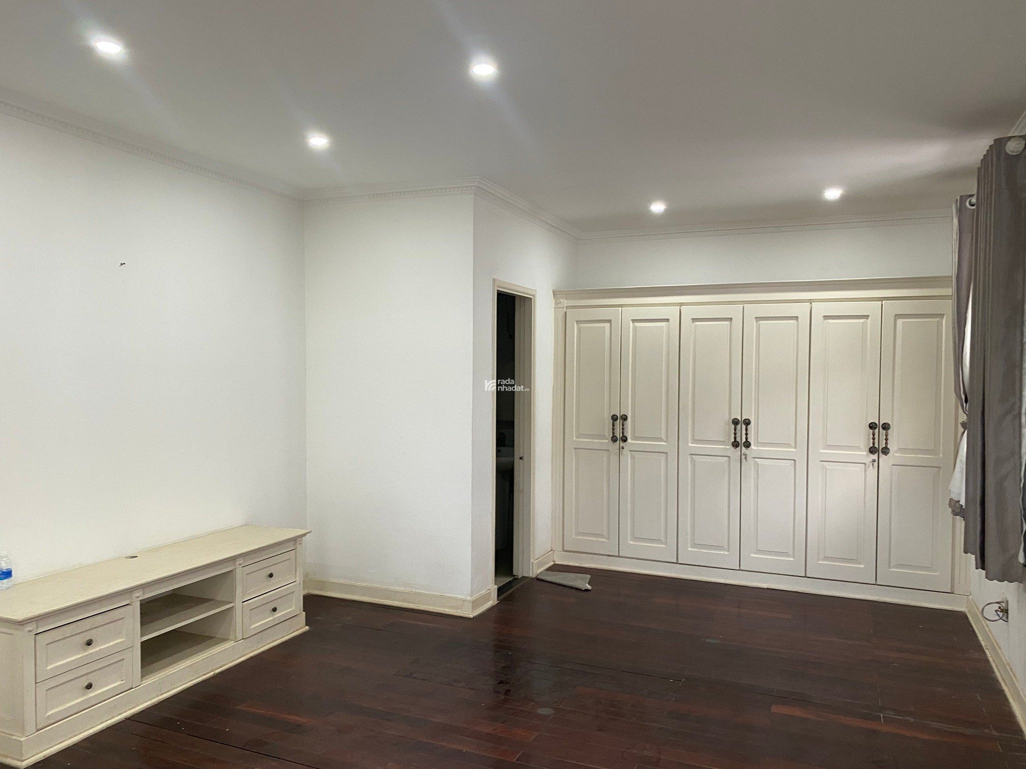 Cho thuê BT 3PN, 3WC, 430m2, 400 triệu tại P22, Bình Thạnh, HCM