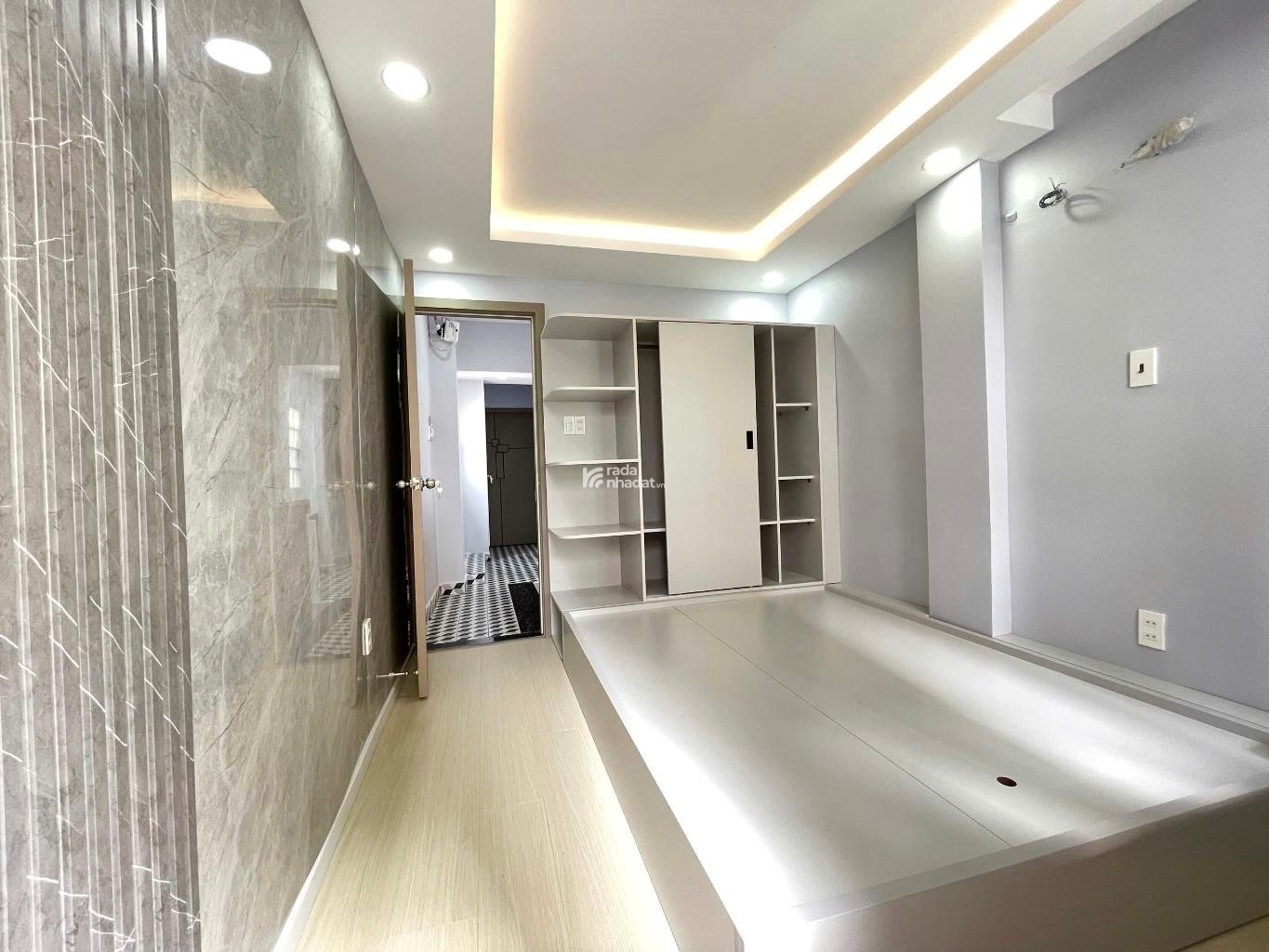 Siêu Phẩm mặt tiền bán nhà Lê Văn Sỹ . 